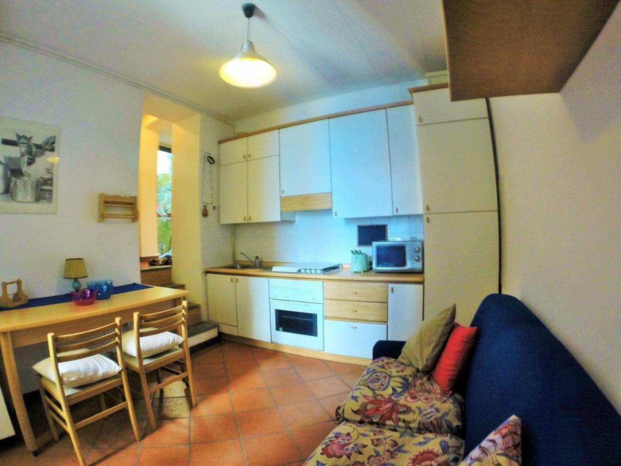 Ferienwohnung Cozy Garden Retrait Varenna Exterior foto